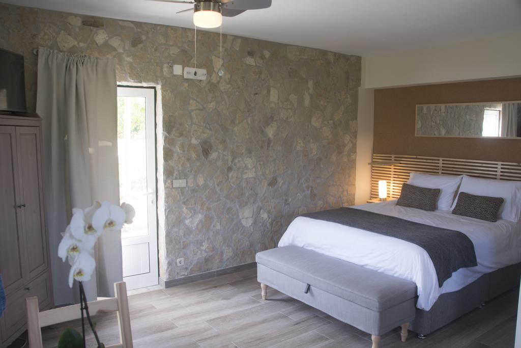The Fig Boutique Suites Salir de Porto Exteriör bild