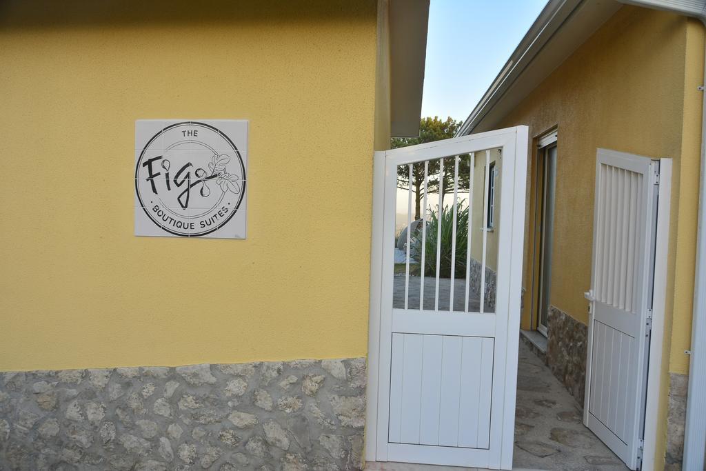 The Fig Boutique Suites Salir de Porto Exteriör bild
